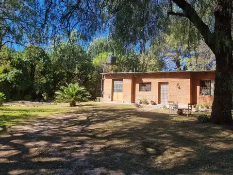 Casa de Dos Habitaciones  en Villa de las Rosas