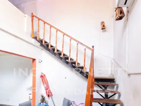 Depto Tipo Casa en Venta en Villa Pueyrredon, USD 137.000