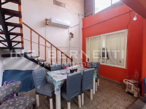 Depto Tipo Casa en Venta 60 años