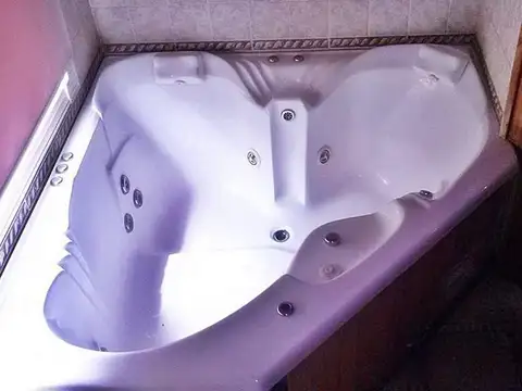 Mercedes e/ Tandil y Junin