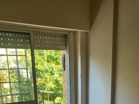 Depto en PH 2 amb y medio impecable , muy bajas exensas 