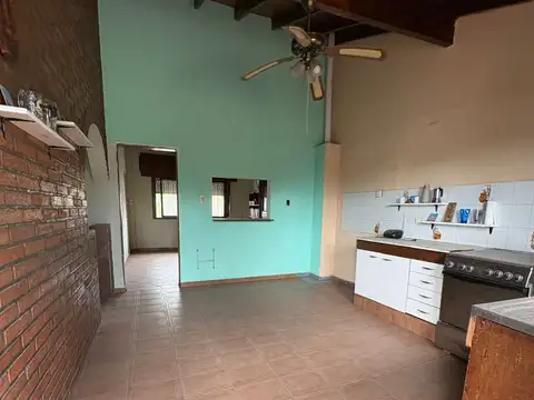 Depto Tipo Casa en Alquiler con 1 cocheras