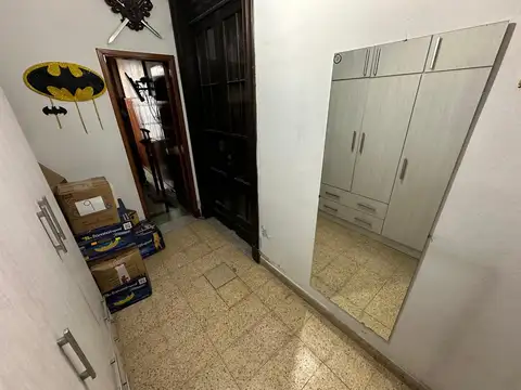 Casa 9 ambientes con 3 baños