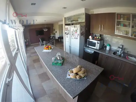 Departamento 5 ambientes con 2 baños