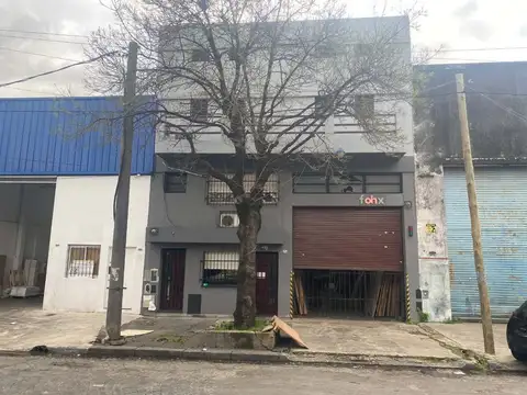 VENTA DEPOSITO/GALPON DOS PLANTAS EQUIPADO POMPEYA