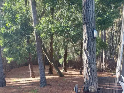 Casa 6 ambientes con 2 baños