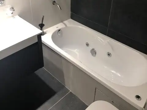 Departamento 5 ambientes con 3 baños