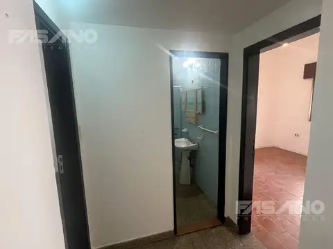 Depto Tipo Casa en Alquiler en Jose Leon Suarez, $ 550.000
