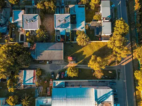 Galpon en Venta en Manuel B Gonnet, USD 190.000