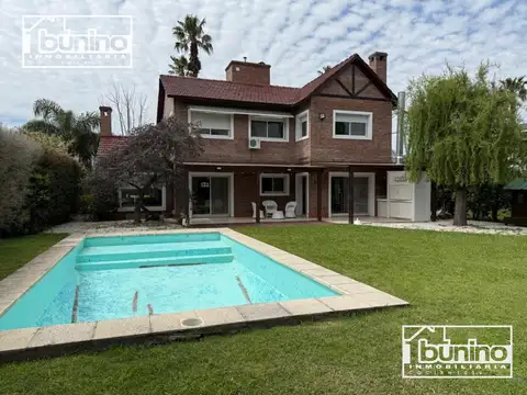 Avenida Fuerza Aerea 3000