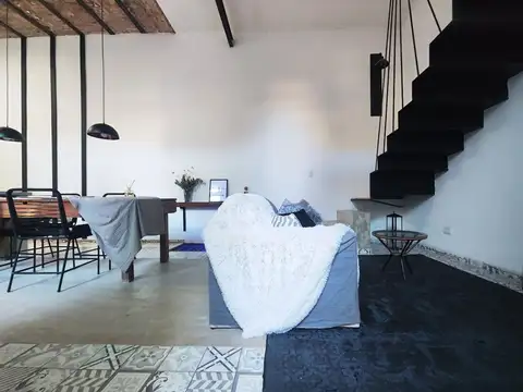 Depto Tipo Casa en Venta en Monte Castro, USD 199.000