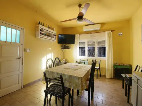 Venta Casa con cochera  en Monte Grande