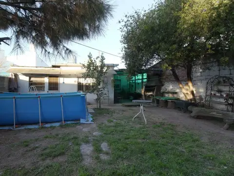 Venta Casa con cochera  en Monte Grande