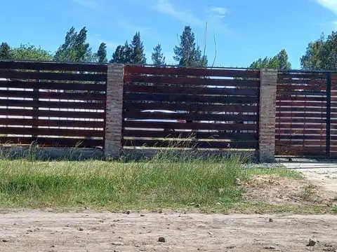 Ezeiza e/ Guirnaldas y Boloqui