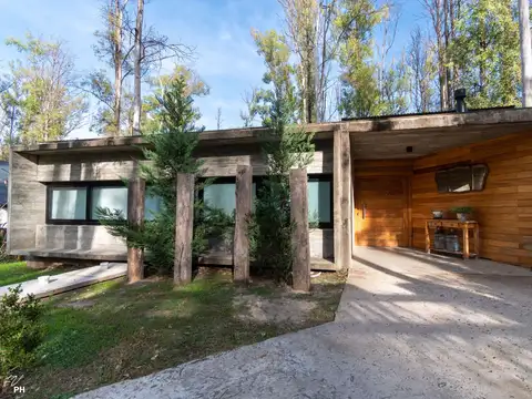 CASA EN VENTA 3 DORMITORIOS EN CAMPO TIMBO