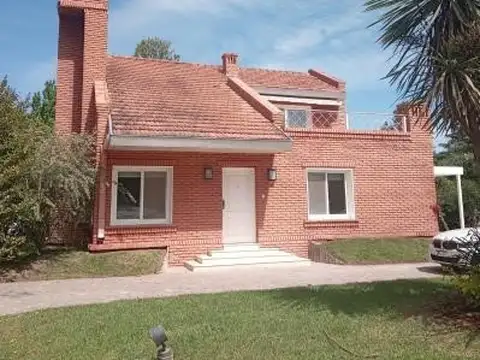 Casa  en Venta en Country el Bosque, Campana, G.B.A. Zona Norte, Argentina