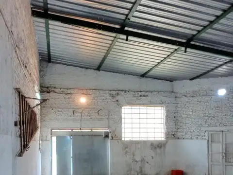 Galpon en Venta en Quilmes Oeste, USD 76.000