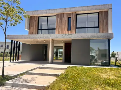 Venta - Casa moderna a Estrenar en barrio privado - Puertos del Lago - Riberas - Escobar