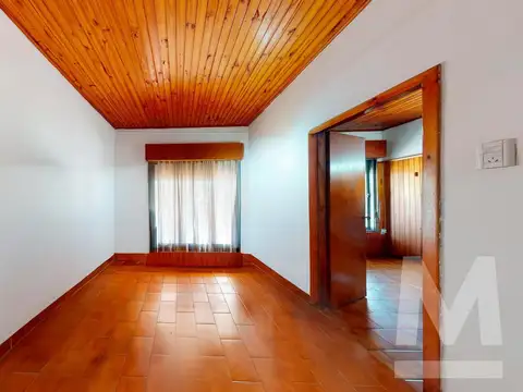 Casa de 2 dormitorios con jardin