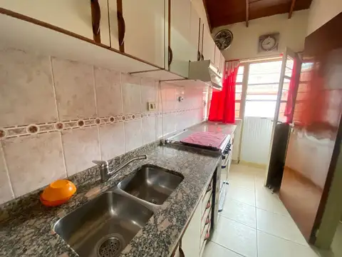 VENTA CASA TIPO PH 3 AMBIENTES  EXCELENTE ESTADO