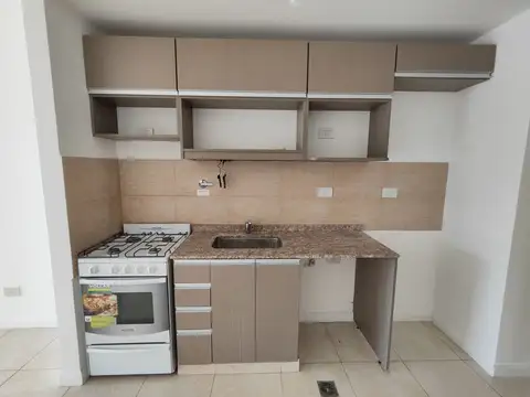 Departamento en Alquiler en Coghlan, $ 790.000