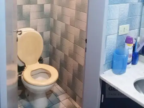 Local en Venta 40 años