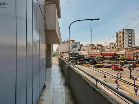 Edificio Comercial - Once