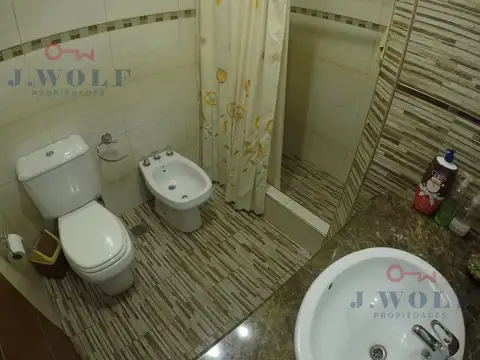 Departamento 7 ambientes con 5 baños