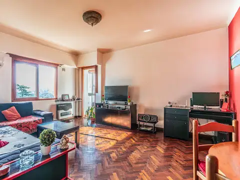 Departamento en Parque Chacabuco - 4 ambientes - balcon terraza