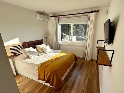 Casa en alquiler temporario - 2 Dormitorios 2 Baños - Pinamar