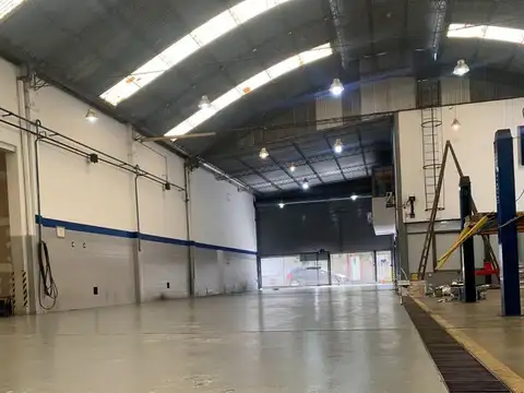 VENTA GALPON CON OFICINAS ZONA NORTE