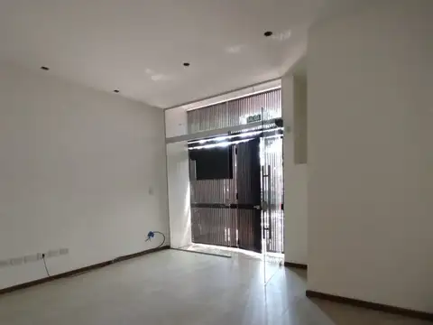 Local en Venta Via Pública