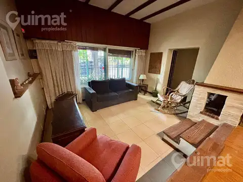 Casa en Venta en Flores, USD 275.000