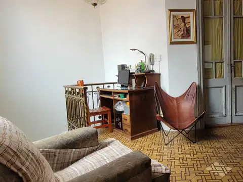 Depto Tipo Casa en Venta 50 años