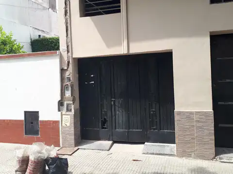 P.H. 4  AMB Venta Planta Baja Cochera Patio Terraza Sin Exp