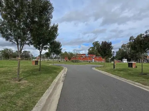 Terreno en Venta en Presidente Derqui, USD 48.000