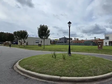 EN VENTA  LOTE BARRIO SANTO TOMAS