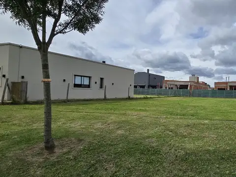 Terreno en Venta en Presidente Derqui, USD 48.000