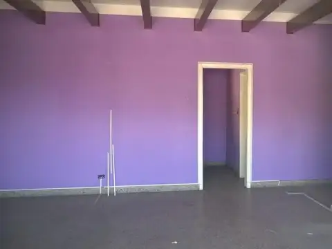 Avenida Hipolito Yrigoyen 20900