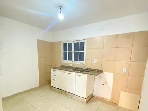 DEPARTAMENTO DE 3 AMBIENTES EN VENTA - CASTELAR NORTE