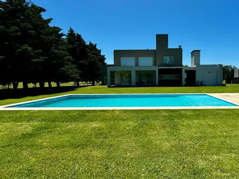 CASA EN VENTA  - Comarcas de Luján - San Roque