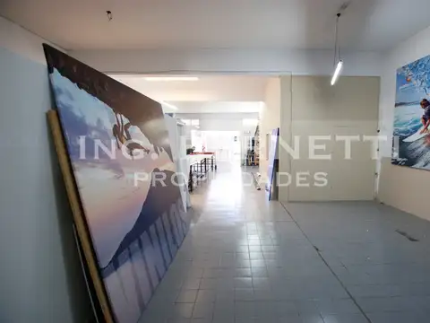 Galpon en Venta 38  mts Fondo