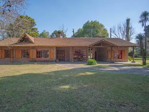 CASA 5 AMB VENTA EL MORO MARCOS PAZ PARQUE PILETA