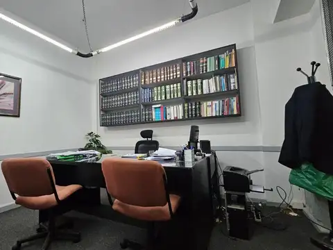 Oficina en Venta 56 años