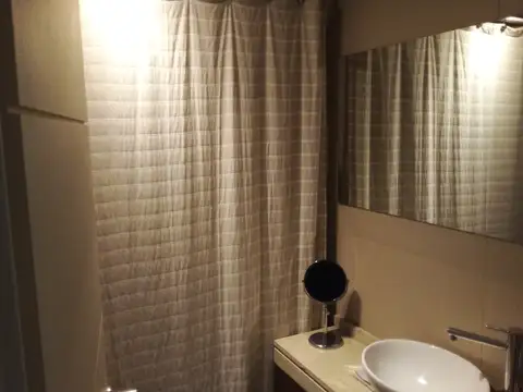 Depto Tipo Casa 9 ambientes con 3 baños