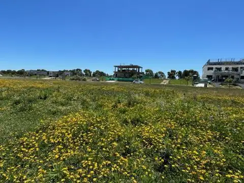 Terreno en Venta en Magallanes - Barrio cerrado, USD 120.000