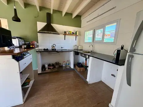 CASA EN VENTA EN VILLA GESELL, GAS NATURAL