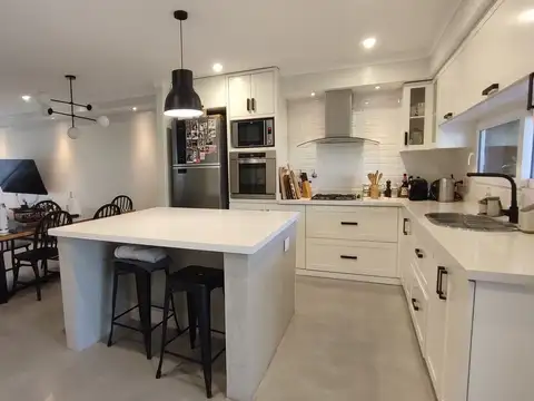 CASA 4 AMBIENTES VENTA LUIS GUILLON APTO CREDITO