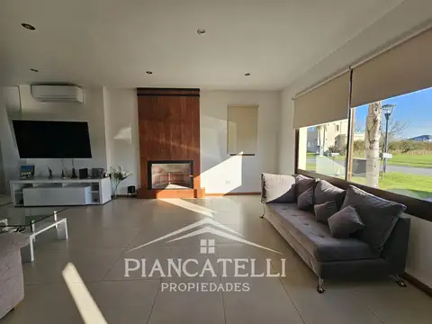 Casa en Venta de 5 dormitorios