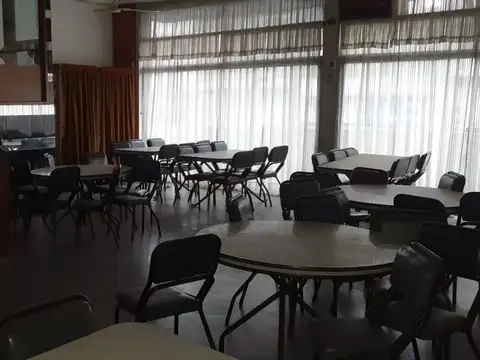 LOCAL SOBRE LOTE PROPIO DE 8.66 X 31.29 EN DOS PLANTAS